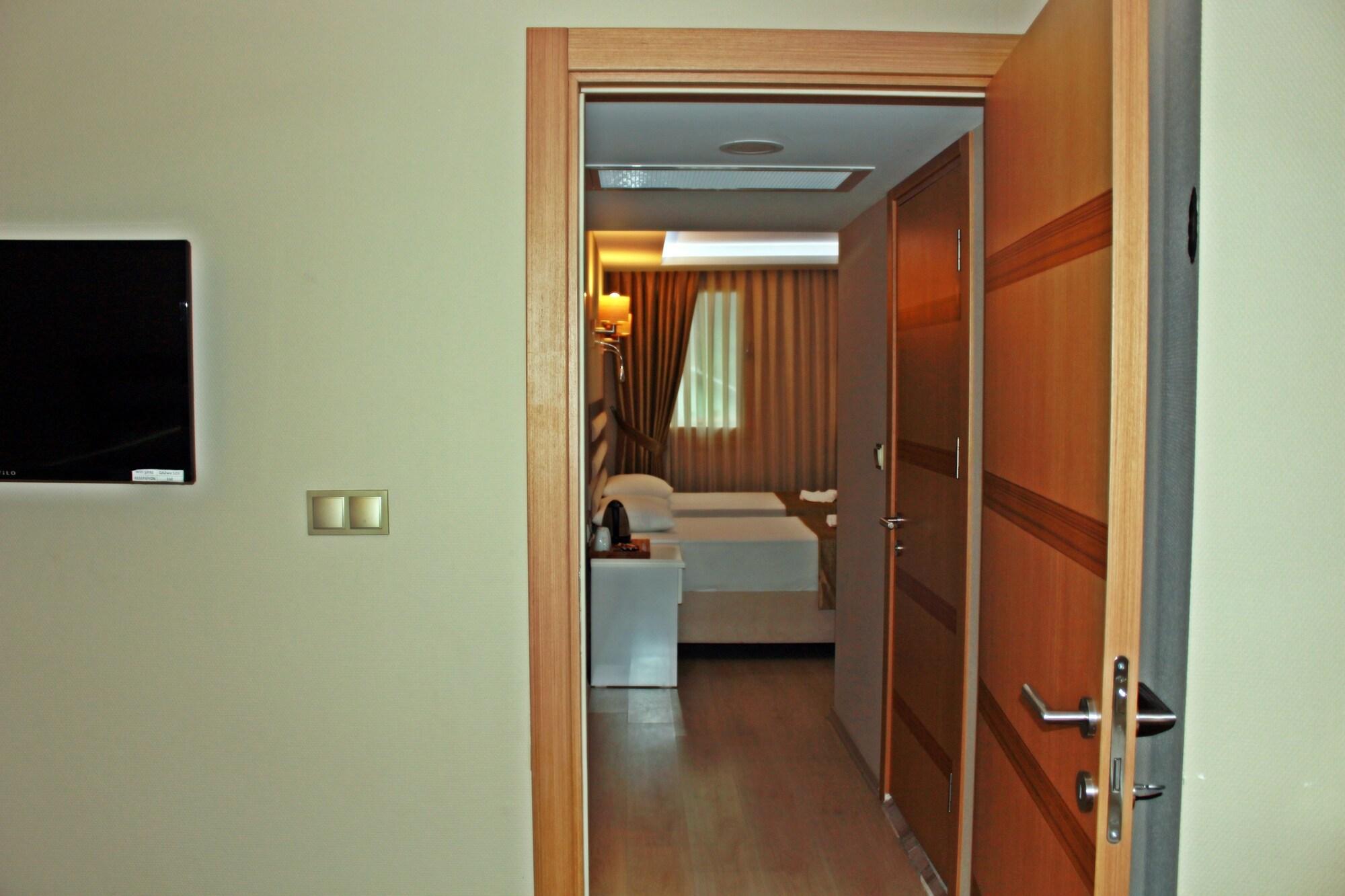 Feza Otel Trabzon Exteriör bild